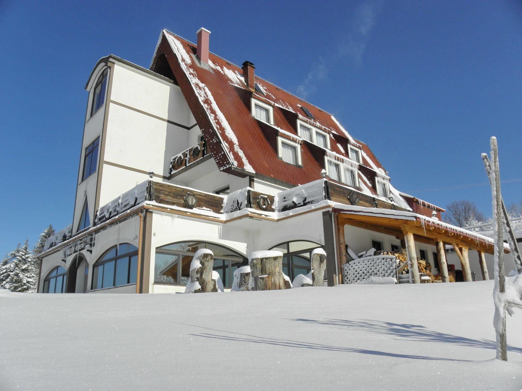 Pansion & Restoran Winnetou Plitvička Jezera Extérieur photo