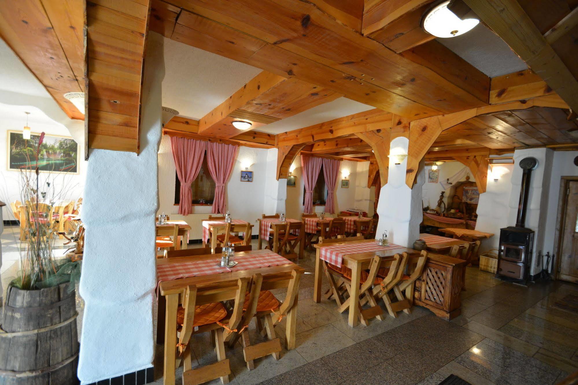 Pansion & Restoran Winnetou Plitvička Jezera Extérieur photo